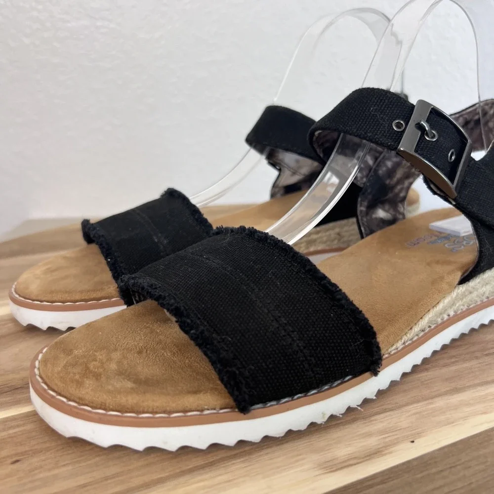 Bobs Skechers Desert Kiss Adobe Princess Sandals Womens 9 Black Hook Loop Comfy